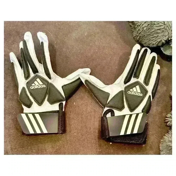 adidas Other - Adidas Youth Small Sports Gloves - Black & White Football Gloves